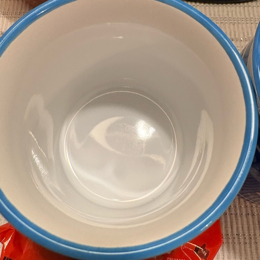Hershey's Kisses Blue Mugs NWOT - Picture 3 of 8